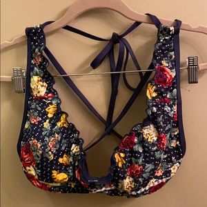 🐈Cross back floral bathing suit top